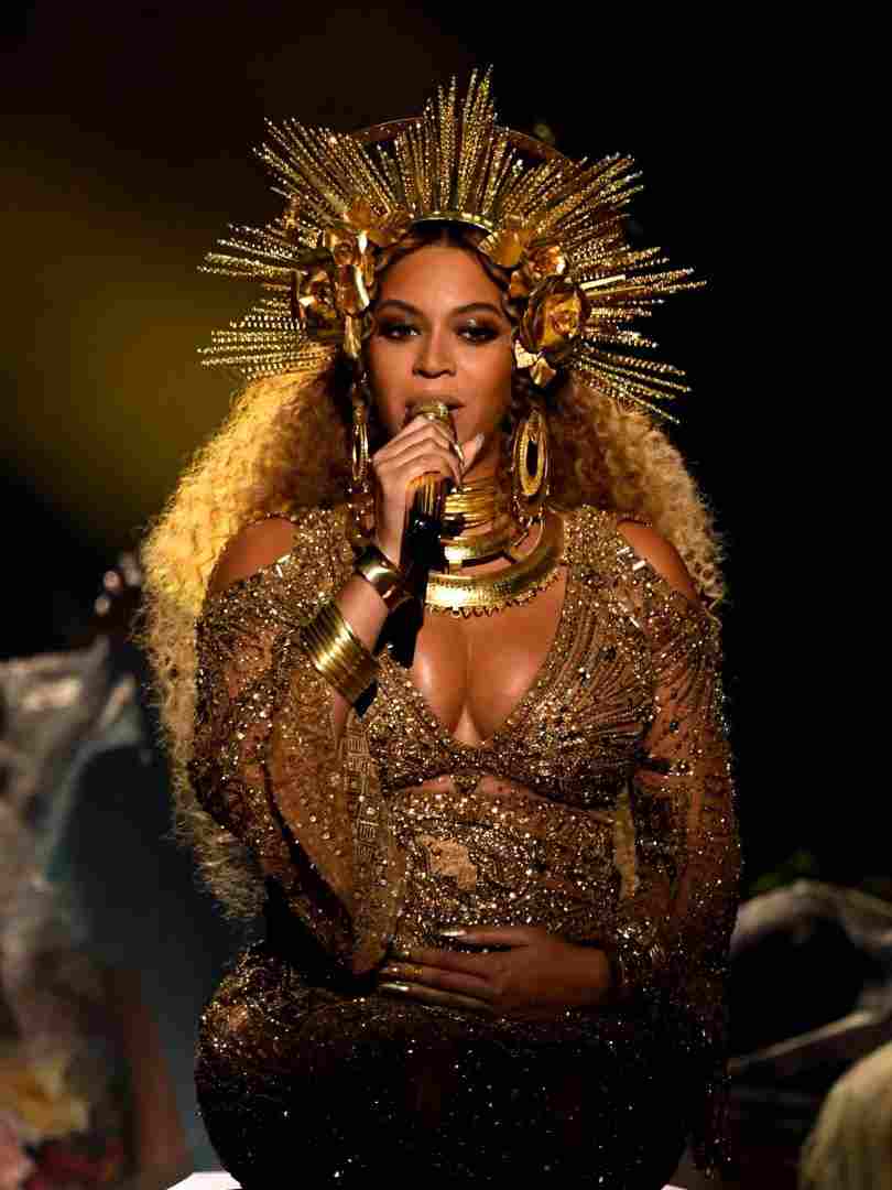 Beyonce s Grammy Gown Inspired(1)
