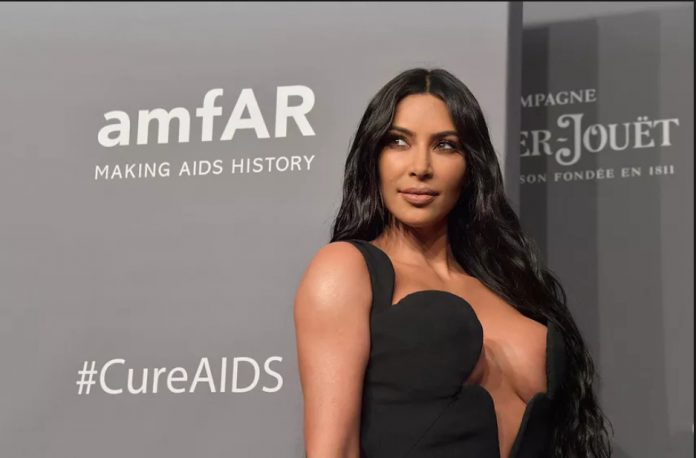 Kim Kardashian Opens Her Wallet
