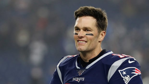Tom Brandy Plans to Leave New England Patriots