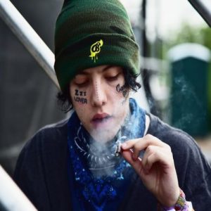 Lil Xan blames his manager 